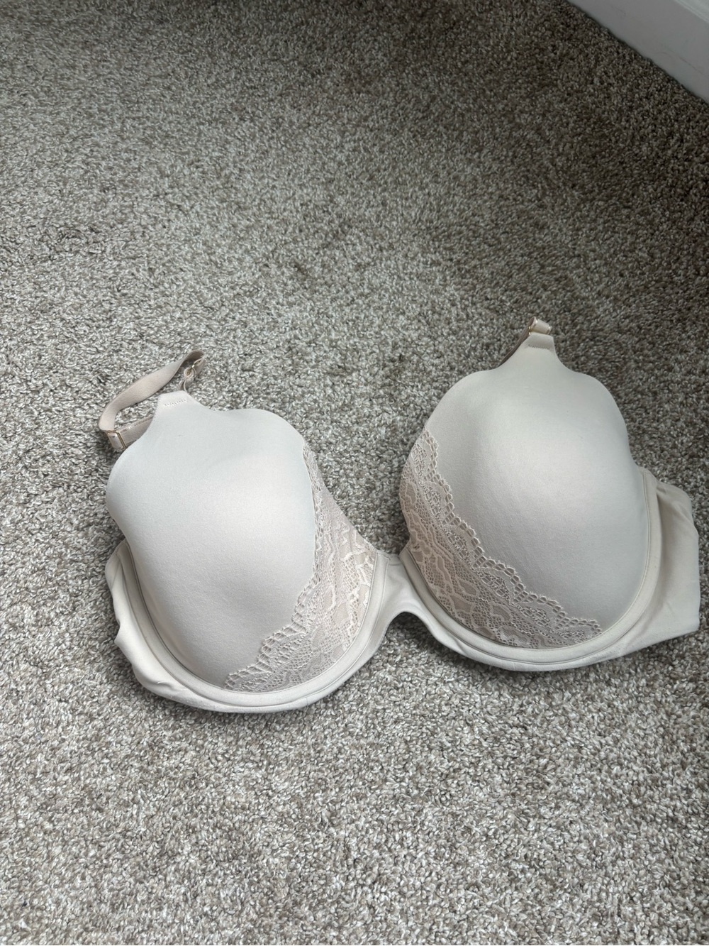 Soma Embraceable Coverage bra with convertible straps